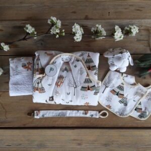 Ajuar de Nacimiento de Algodón Pima, en Bolsita de Tul. Set N°3