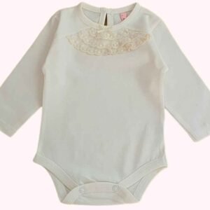 Body Liso con 3 Volados en el Cuello