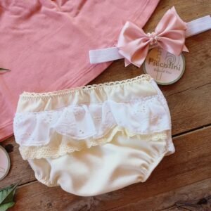 Cubrepañal de Broderie con Volados