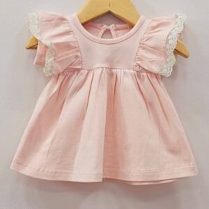 Vestido con Volados en las Mangas