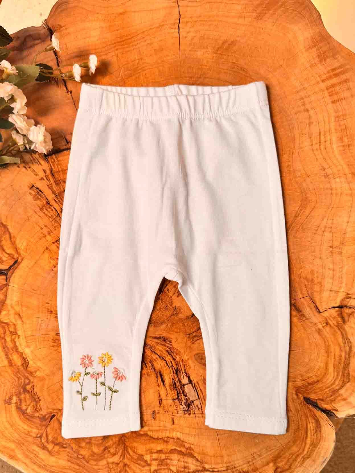 Calza de Algodón Flores Bordadas